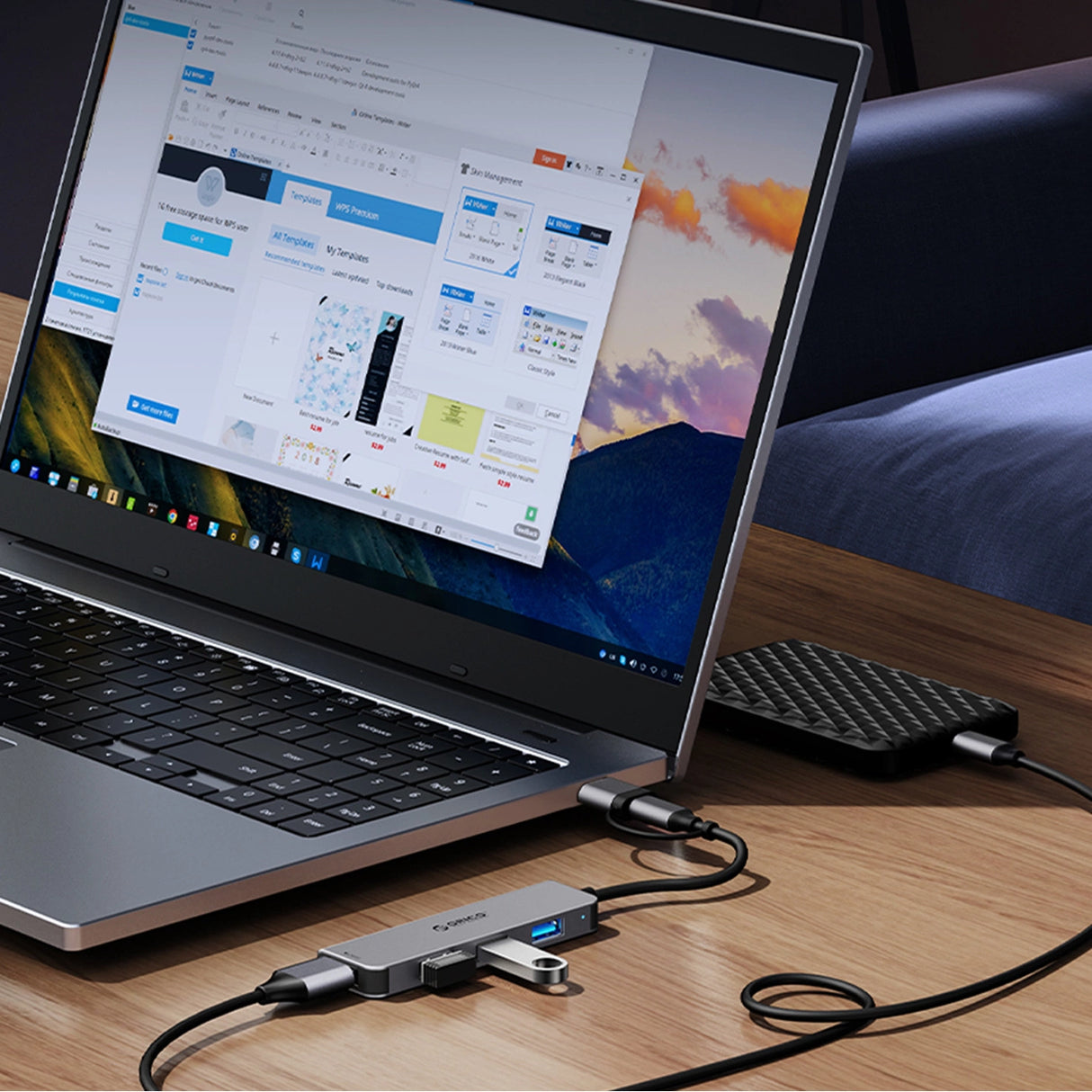 Orico YSA8-U3 USB-A/USB-C Hub Docking Station 3x USB-A 2.0 + 1x USB-A 3.0 + 1x USB-C 2.0 + 1x 3.5mm Audio + 2x TF&SD - Grå