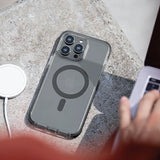 Uniq Combat iPhone 14 Plus / 15 Plus 6.7" Magclick Opladning sort / beton trækul