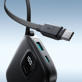 Joyroom JR-PBF17 22.5W 10000mAh Powerbank med indbygget USB-C-kabel + 0.25cm USB-C-kabel - sort