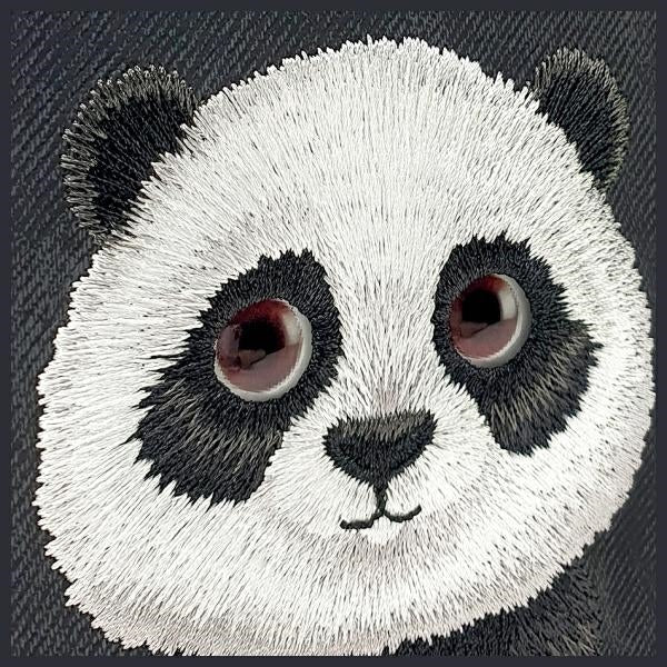 Nimmy Big Eyed Pet 2.0 Panda fodtøj til iPhone 15 Pro - sort