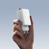 Baseus GaN6 Pro oplader 65W 2 x USB-C 2 x USB-A med sort USB-C kabel 100W 1m - hvid