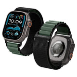 Strap Spigen WBF1 Strap til Apple Watch 44 / 45 / 46 / 49 mm - sort og grøn
