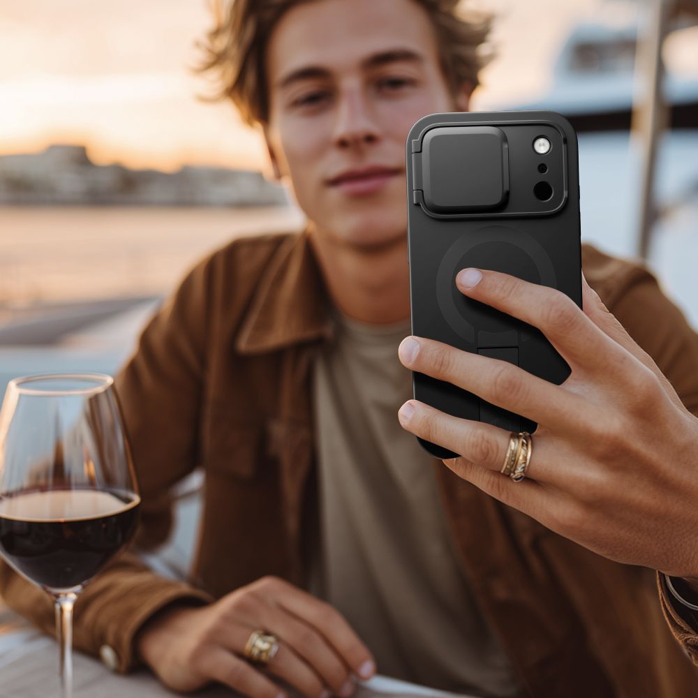 Tech-Protect Kevlar Aura MagSafe Case til iPhone 17 Pro - sort