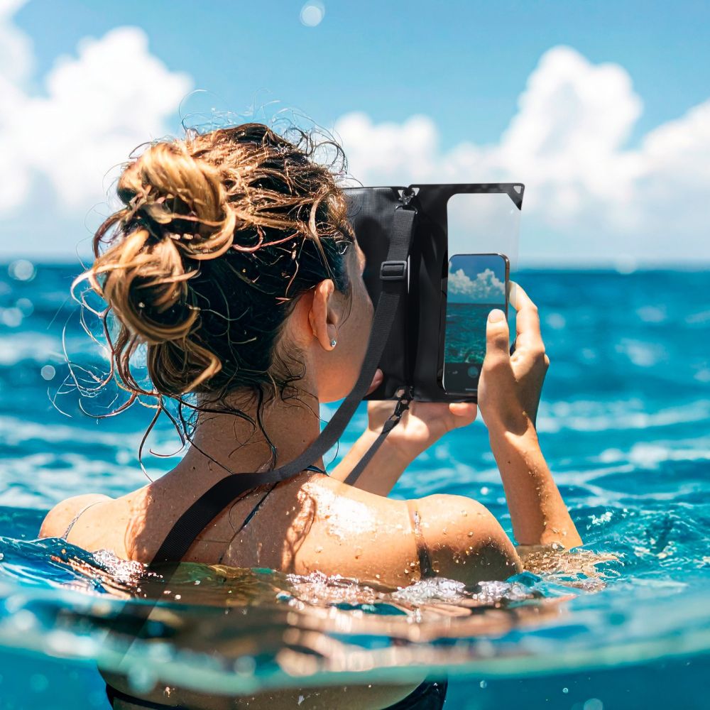 Spigen A640 Waterproof Phone Bag - Black