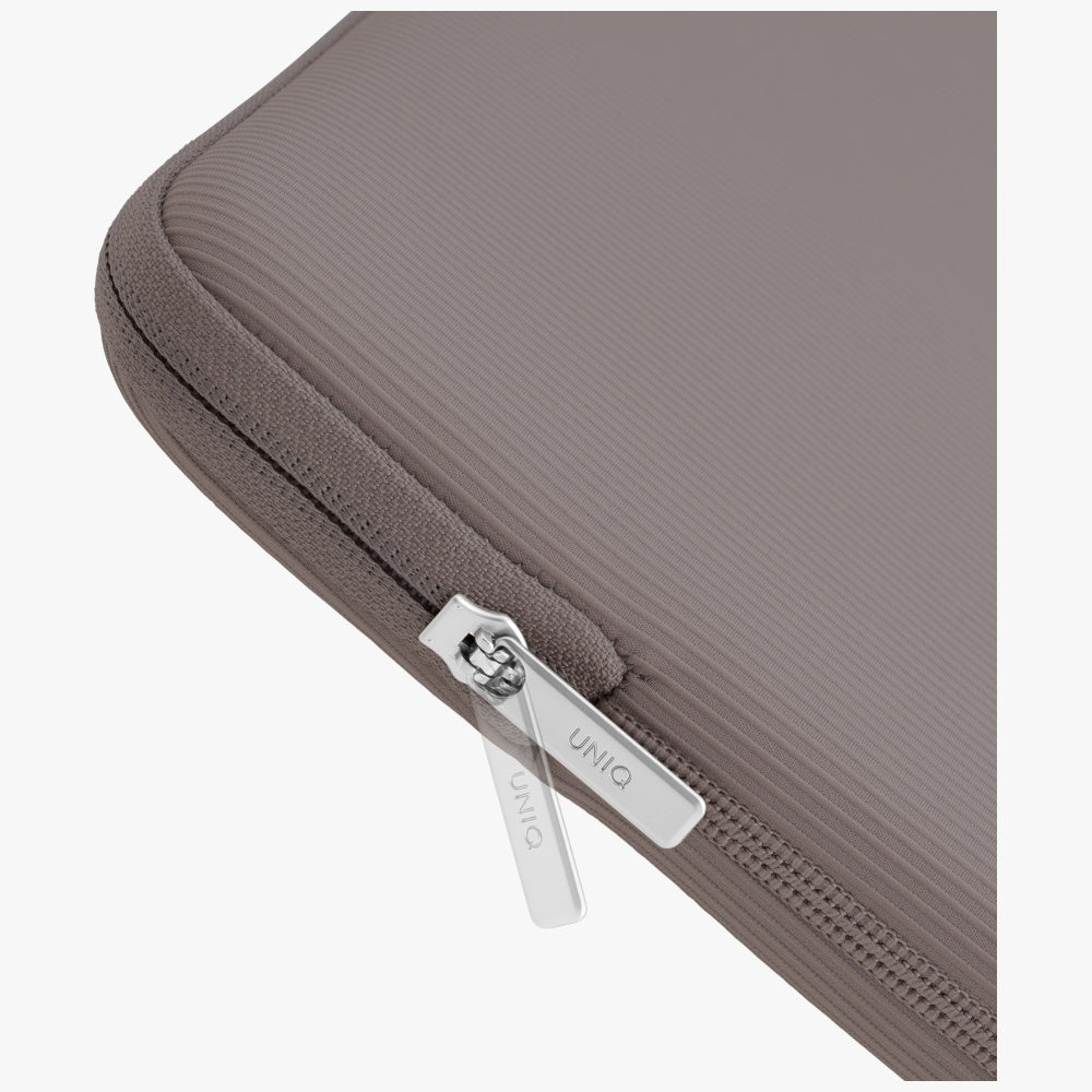Uniq Cyprus Ridge Edition Laptop Sleeve til 14" bærbare computere, vandbestandigt neopren - grå