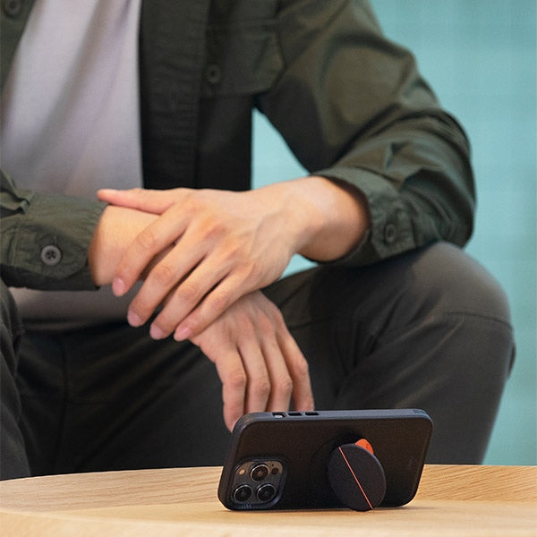 Uniq Novo Case til iPhone 14 Pro - sort