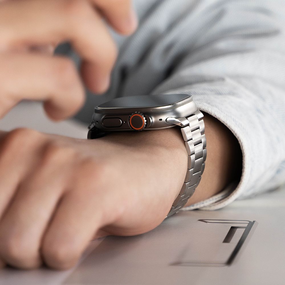 Ringke Metal One Air Bracelet for Apple Watch 8 / 9 / 10 / 11 / SE / Ultra (44 / 45 / 46 / 49 mm) - Silver