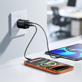 Joyroom JR-TG7 33W USB-A + USB-C vægoplader med 30W USB-C - Lightning 1m kabel - sort