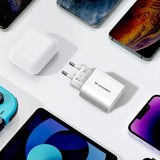 Wozinsky WLS-20W 20W USB-A USB-C Wall Charger med 1m USB-C - USB-C-kabel - hvid