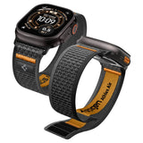 Spigen Athlex Air 2 rem til Apple Watch (44 / 45 / 46 / 49 mm) - sort og orange