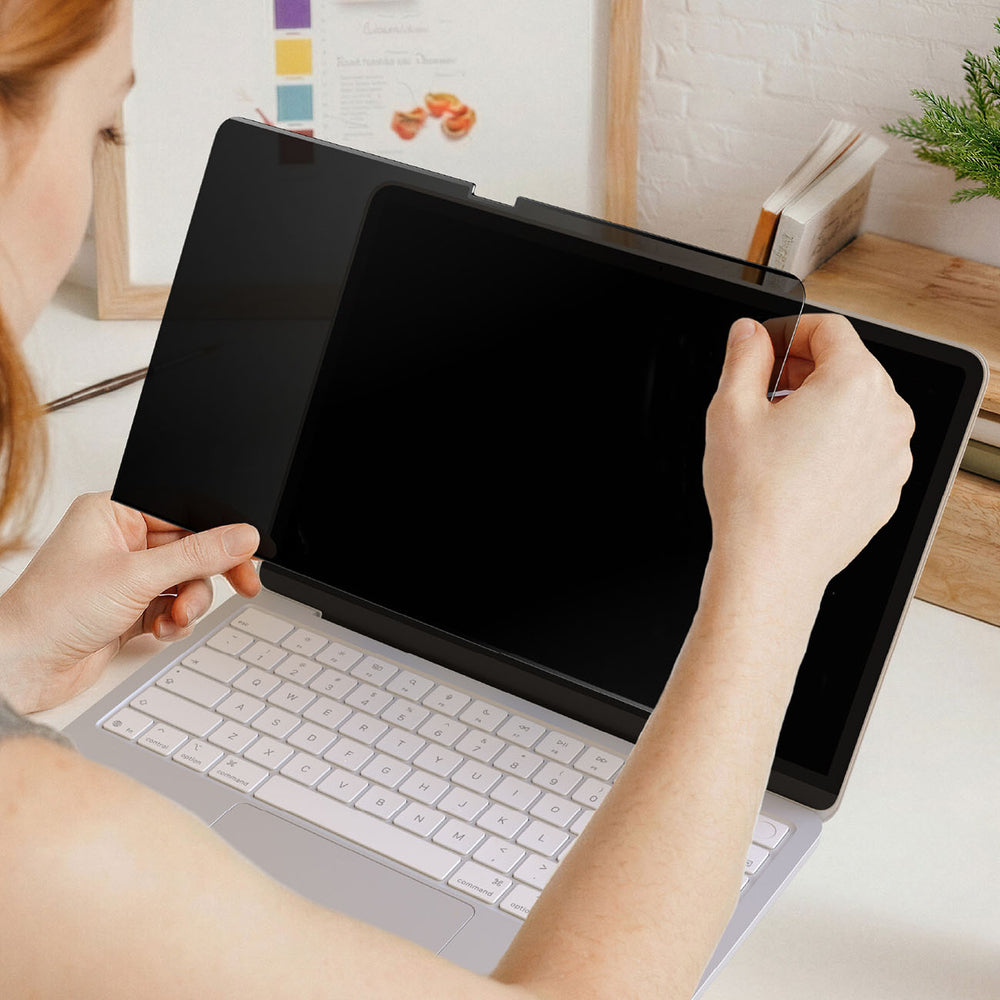 AmazingThing Radix MagPrivacy Film til MacBook Neo 13"