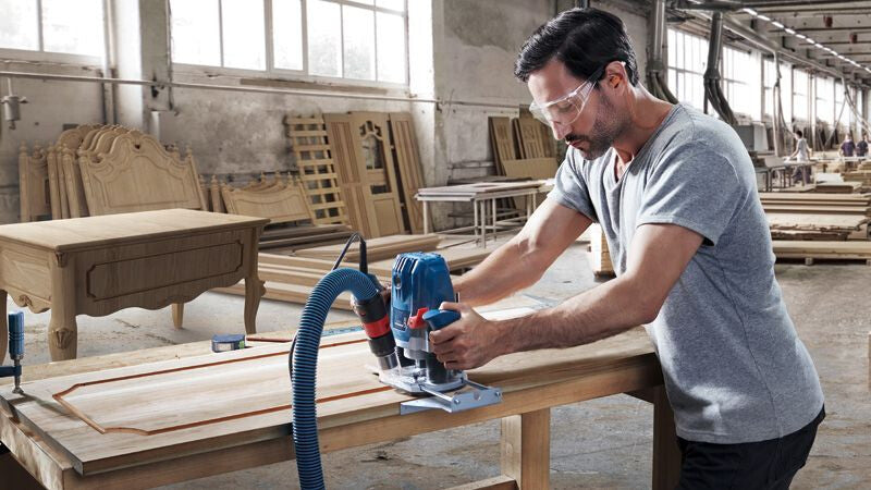 Bosch GOF 130 Sort, Blå 28000 rpm 1300 W