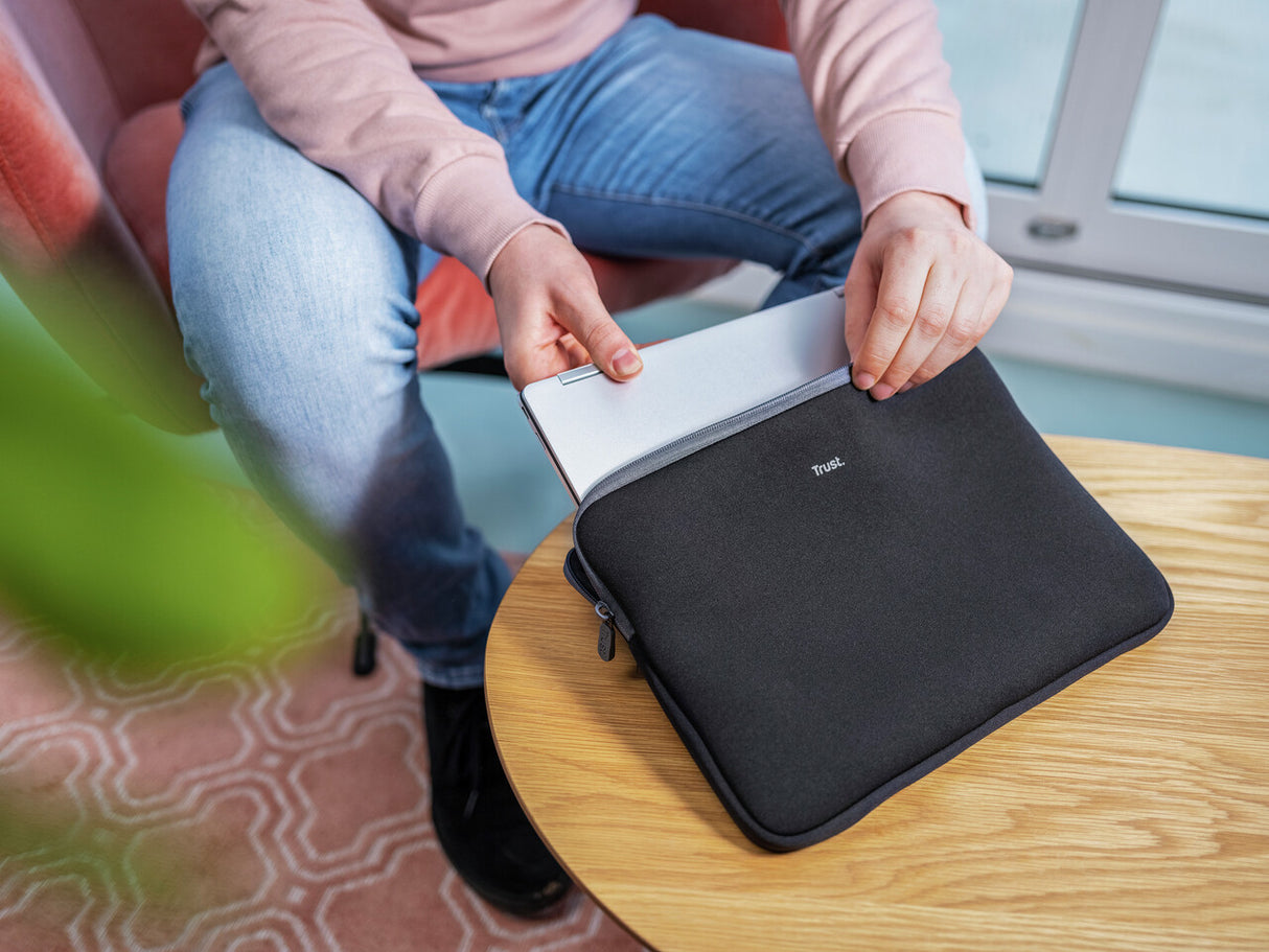 Trust 21251 taske og etui til laptop 33,8 cm (13.3") Sort