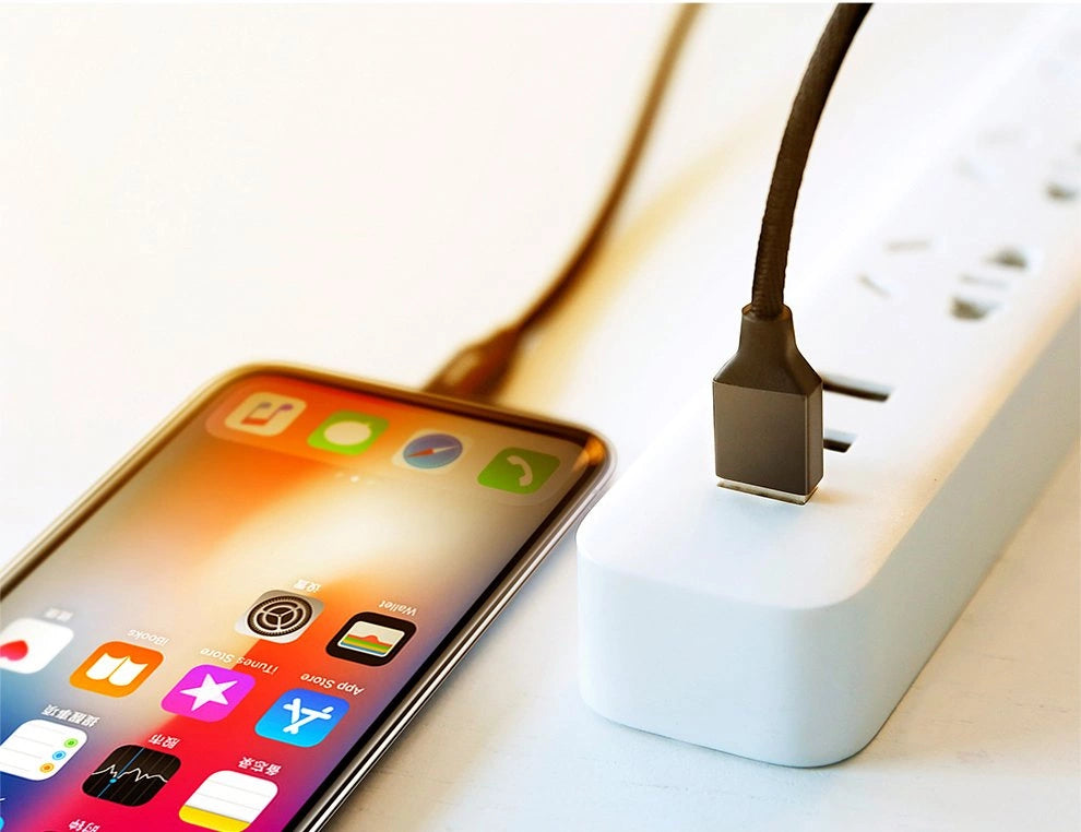 Base Yusiven stof flettet kabel USB / Lightning 1.8M sort (CALYW-A01)
