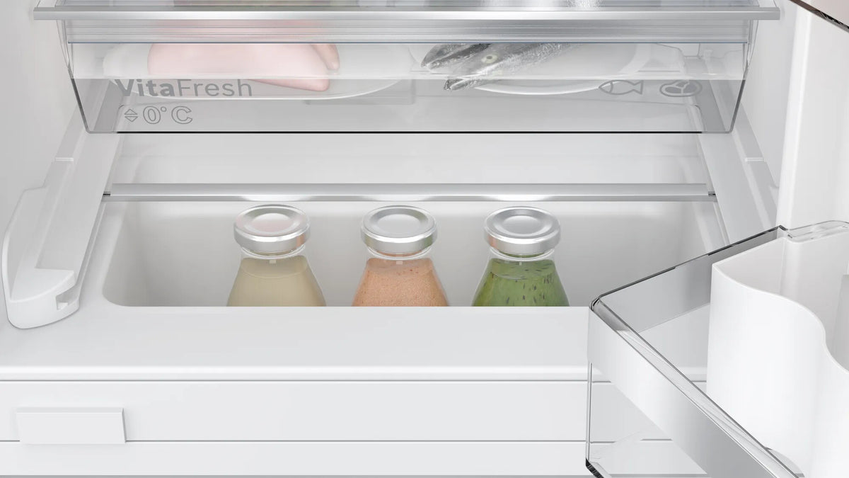 Bosch Serie 6 KUR21ADE0 køleskab Indbygget 134 L Hvid