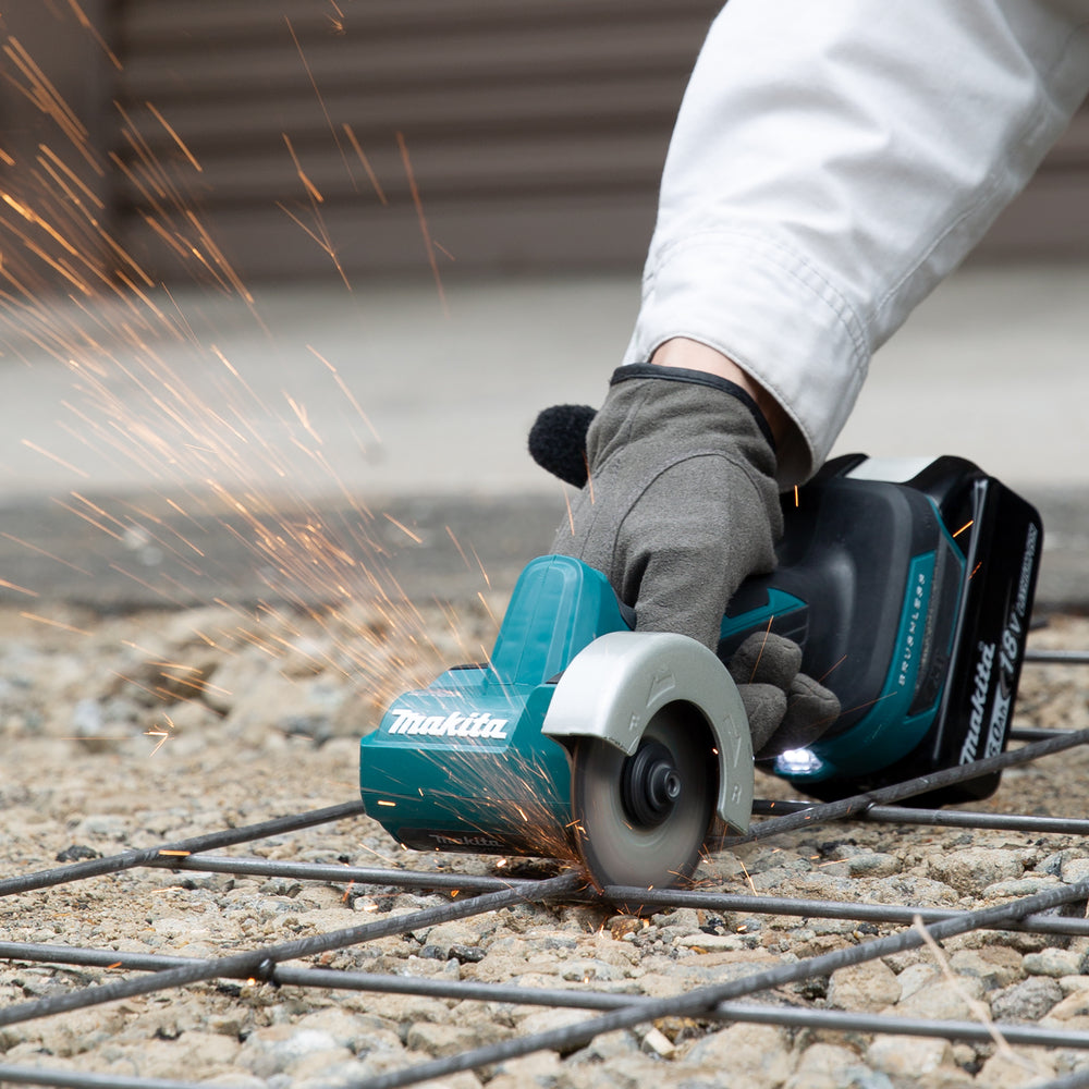 Makita DMC300Z Multicutter 390W