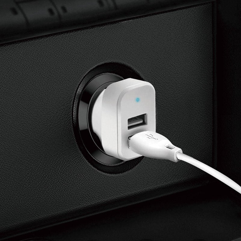 Dudao bil kit oplader 2x USB 2.4A + kabel USB 3in1 Lightning / Type C / micro USB kabel hvid (R7 hvid)
