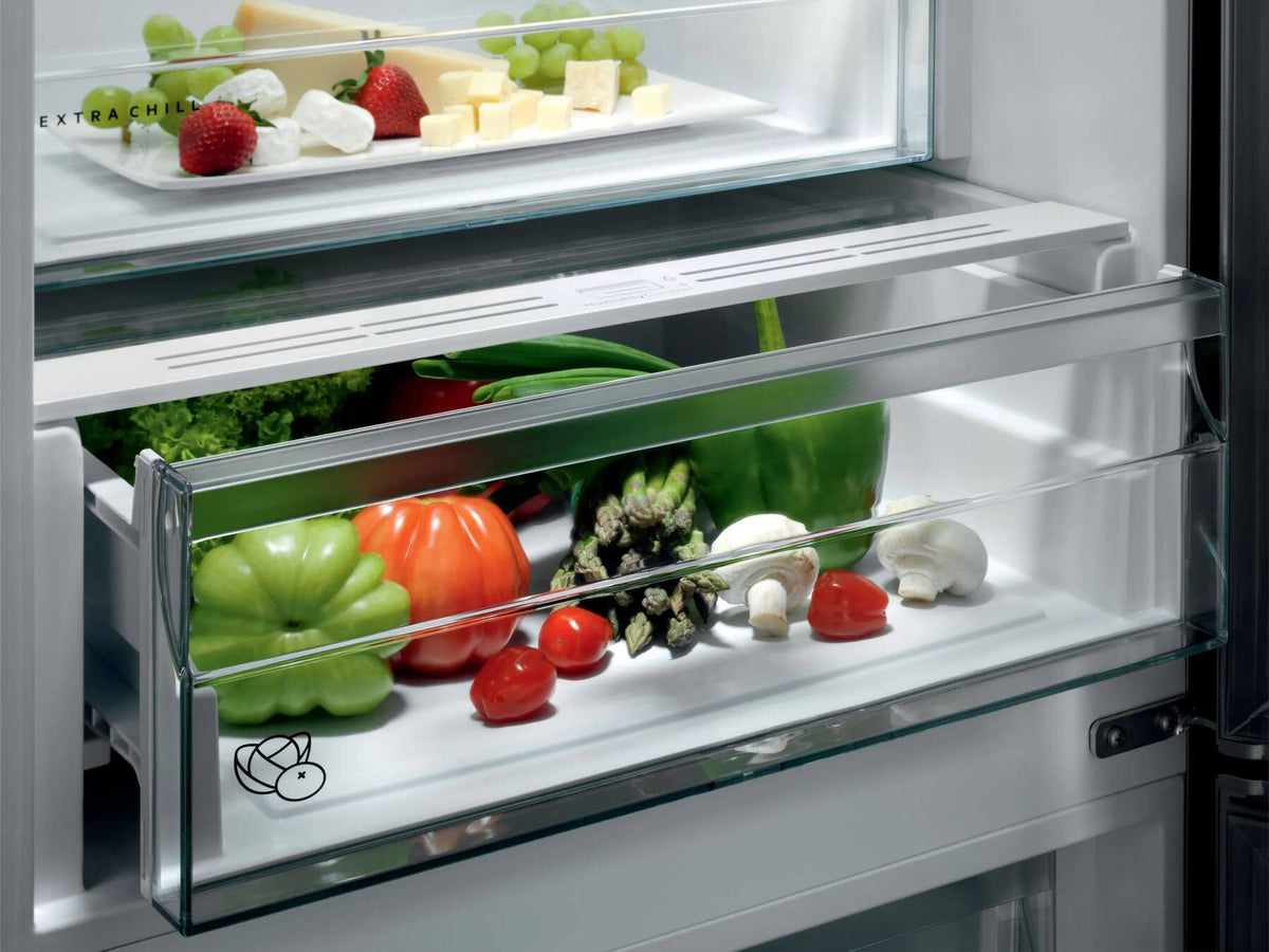 AEG RCB632E9MU fritstående kølefryseskab