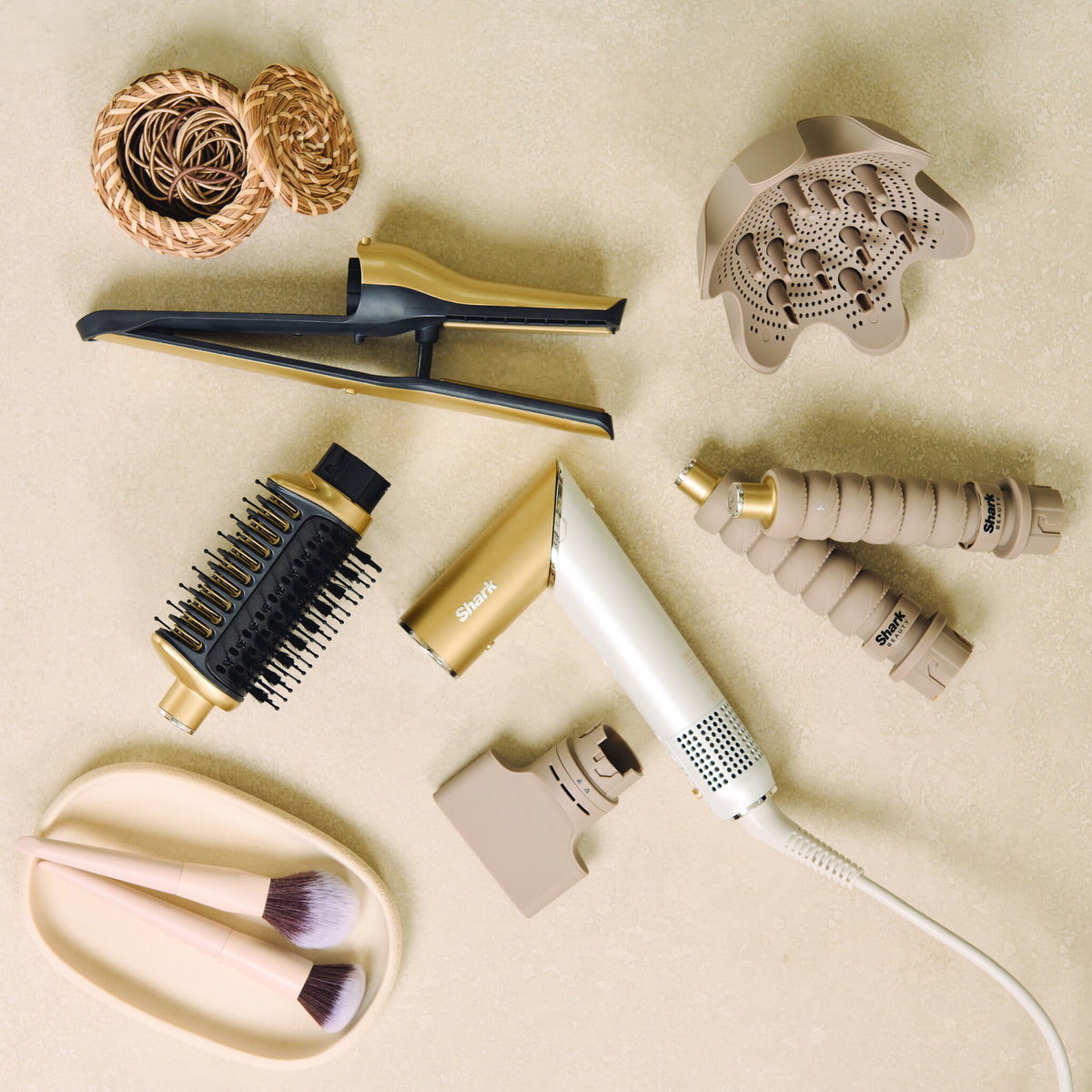 6-in-1 hair dryer and curling iron HD6052SEU Shark Glam