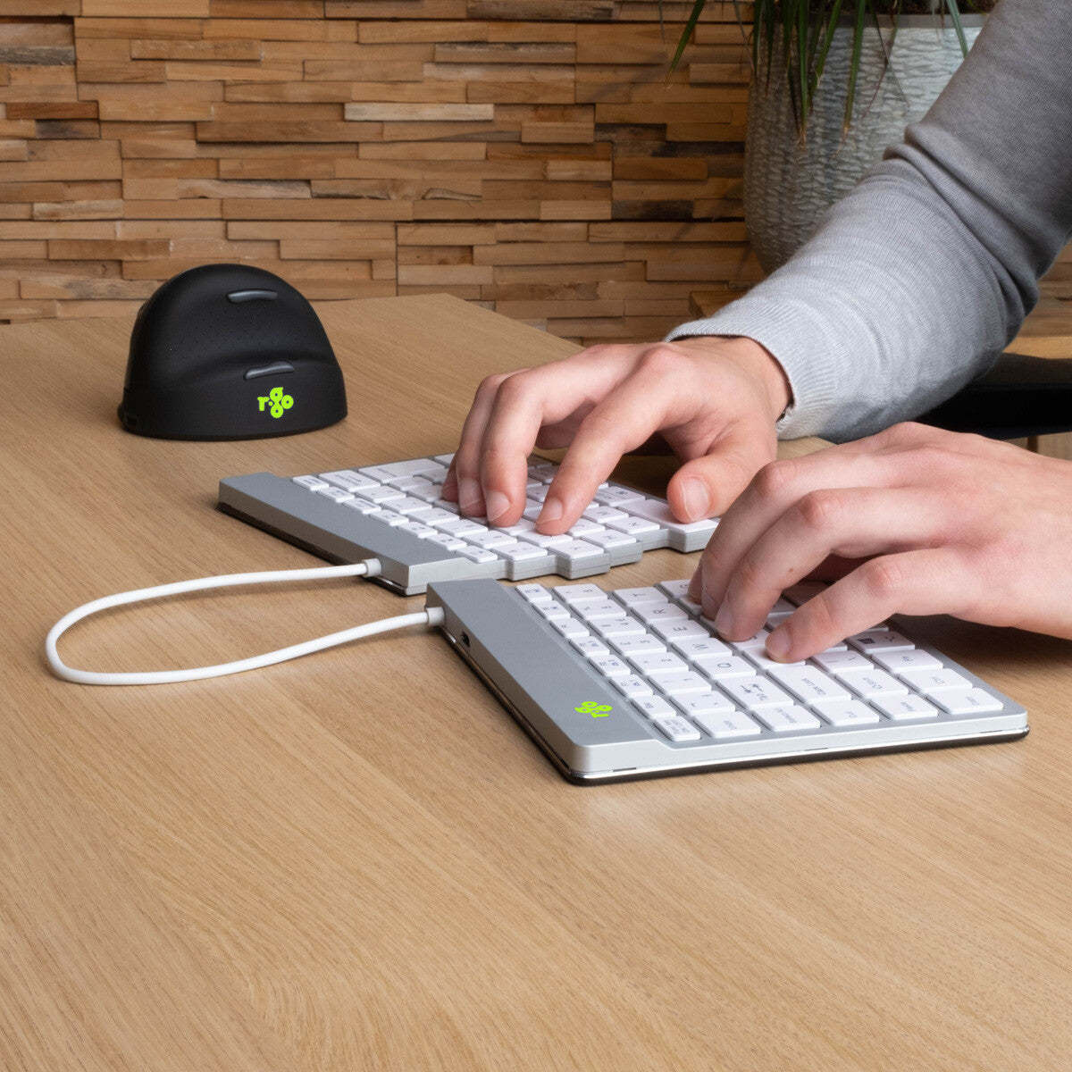 R-Go Tools Ergonomisch toetsenbord R-Go Split Break met pauzesoftware, gesplitst toetsenbord, QWERTY (UK), Bluetooth, wit
