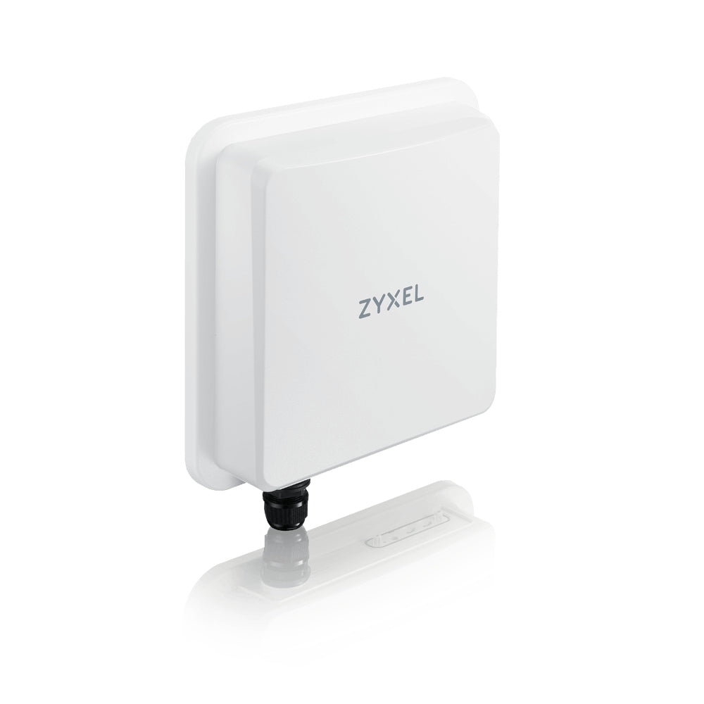 Zyxel Nebula FWA710 5G Outdoor PoE Router med 1 års Nebula Pro Licens