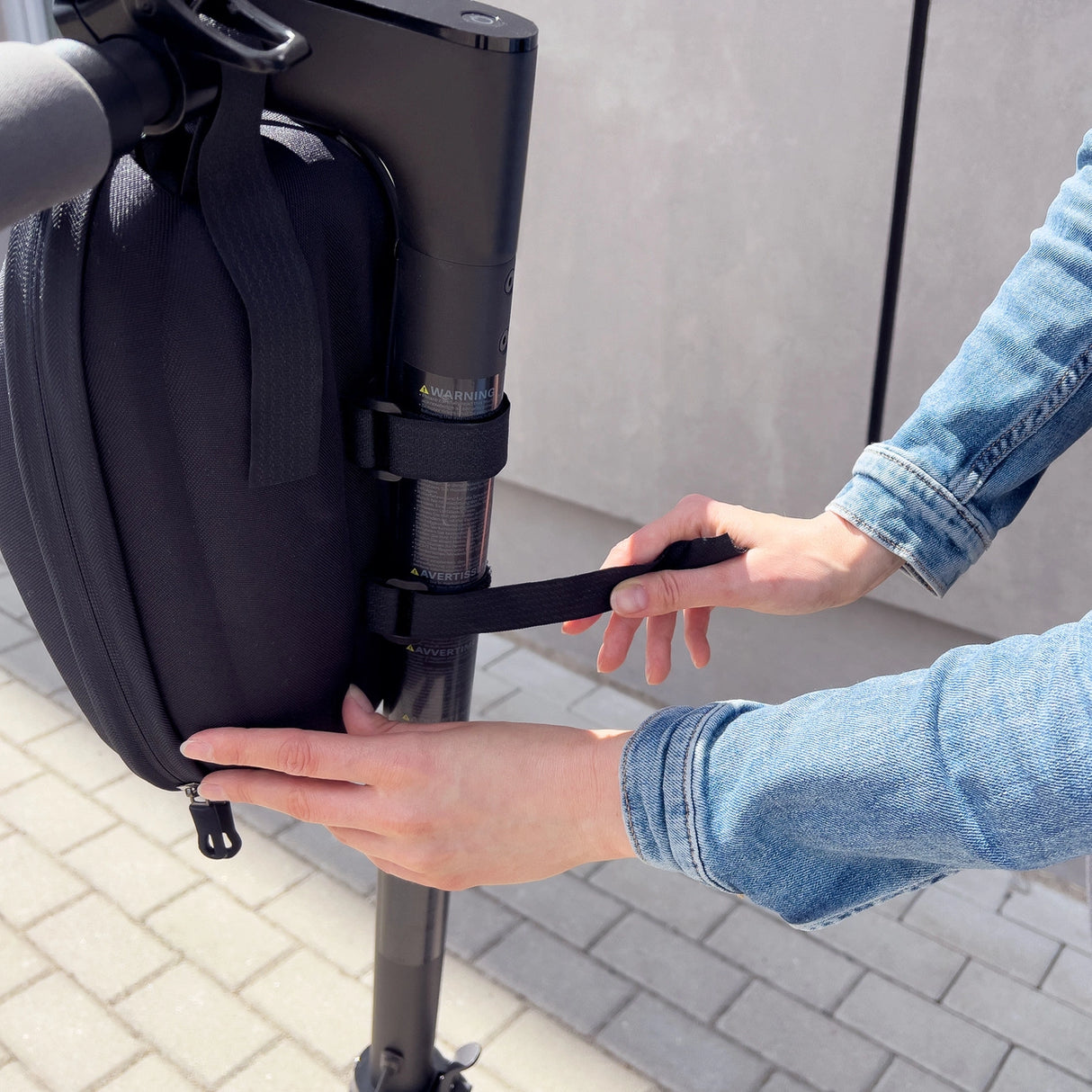 Wozinsky vandtæt scooter bar taske scooter taske 4l sort (WSB1BK)