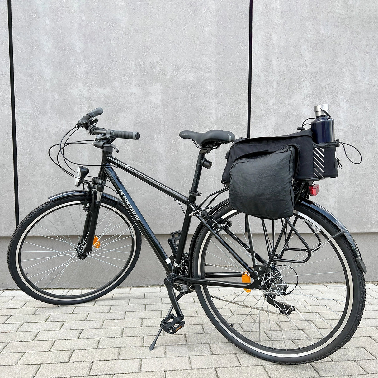 Wozinsky cykeltaske med 9l skulderrem (regn dække inkluderet) sort (WBB22BK)