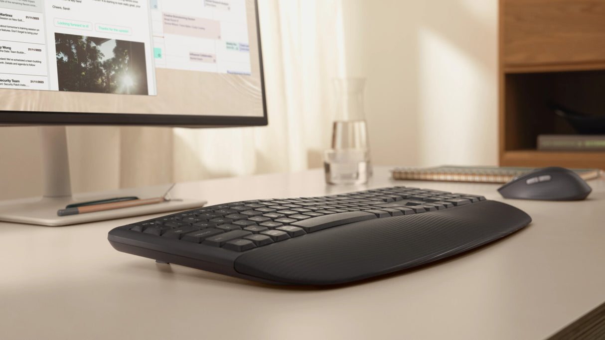 Logitech Signature Comfort Plus Combo MK880 tastatur Mus inkluderet Universel RF trådløs + Bluetooth QWERTY Dansk, Norsk, Svensk, Finsk Grafit