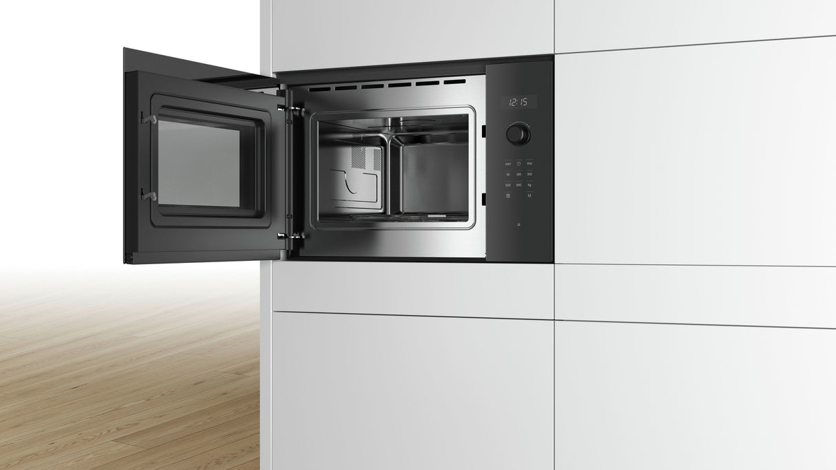 Bosch Serie 6 BFL554MB0 mikrobølgeovn Sort Solo mikroovn Indbygget 25 L 900 W