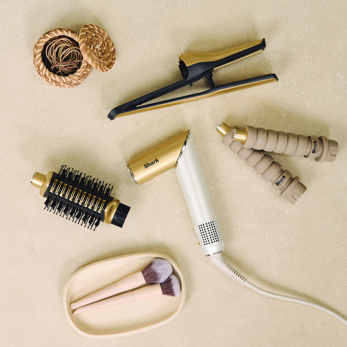 Shark HD6051SEU hårstyler Multistyler Airflow Guld 1400 W 2,44 m