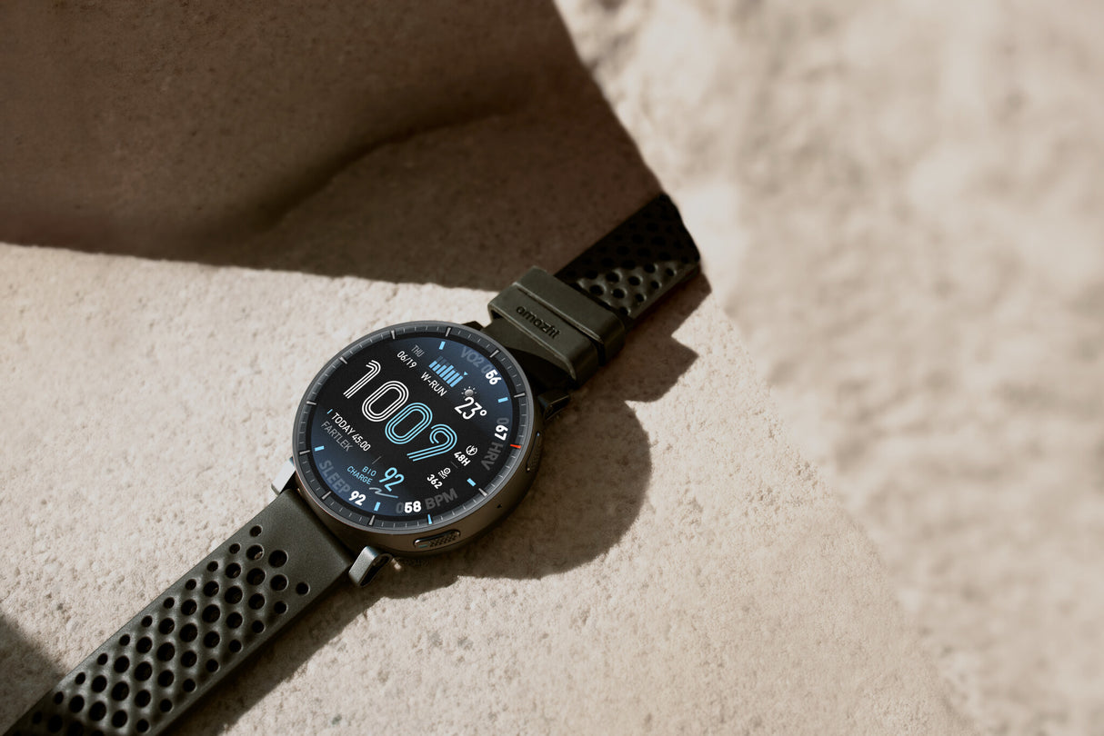 Amazfit Active Max 3,81 cm (1.5") AMOLED Digital 480 x 480 pixel Berøringsskærm Sort