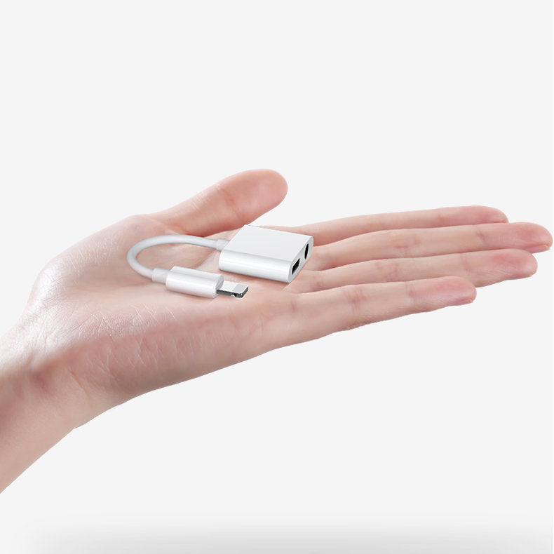 Joyroom S-Y104 headphone adapter Lightning - Lightning / mini jack 3.5mm - white