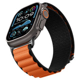 Spigen Wbf1 Remmen Til Apple Watch 8 / 9 / 10 / 11 / 12 / Se / Ultra (44 / 45 / 46 / 49 Mm) Sort/Orange