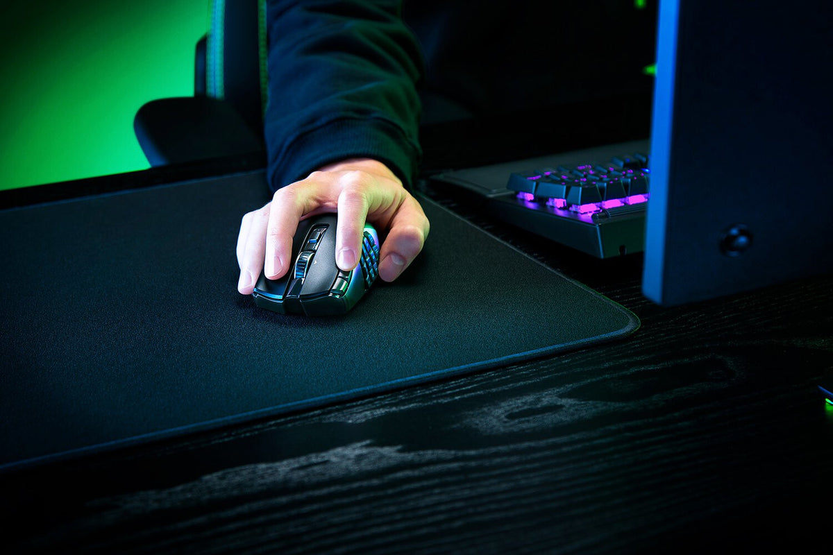 Razer Naga V2 HyperSpeed mus Spil Højre hånd RF trådløs + Bluetooth Optisk 30000 dpi