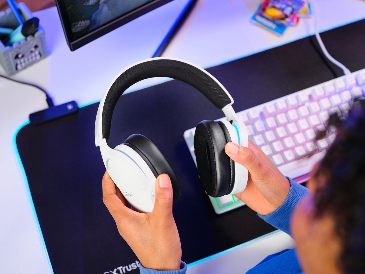 Trust GXT 491W FAYZO Headset Kabel & trådløs Spil USB Type-C Bluetooth Sort, Hvid