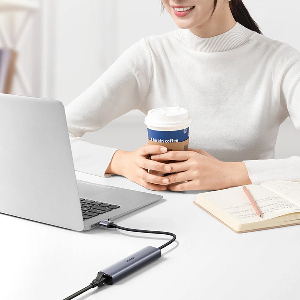 Ugreen multifunktionsadapter HUB USB 3.0 - 3 x USB / Ethernet RJ-45 / USB Type C PD grå (CM475)
