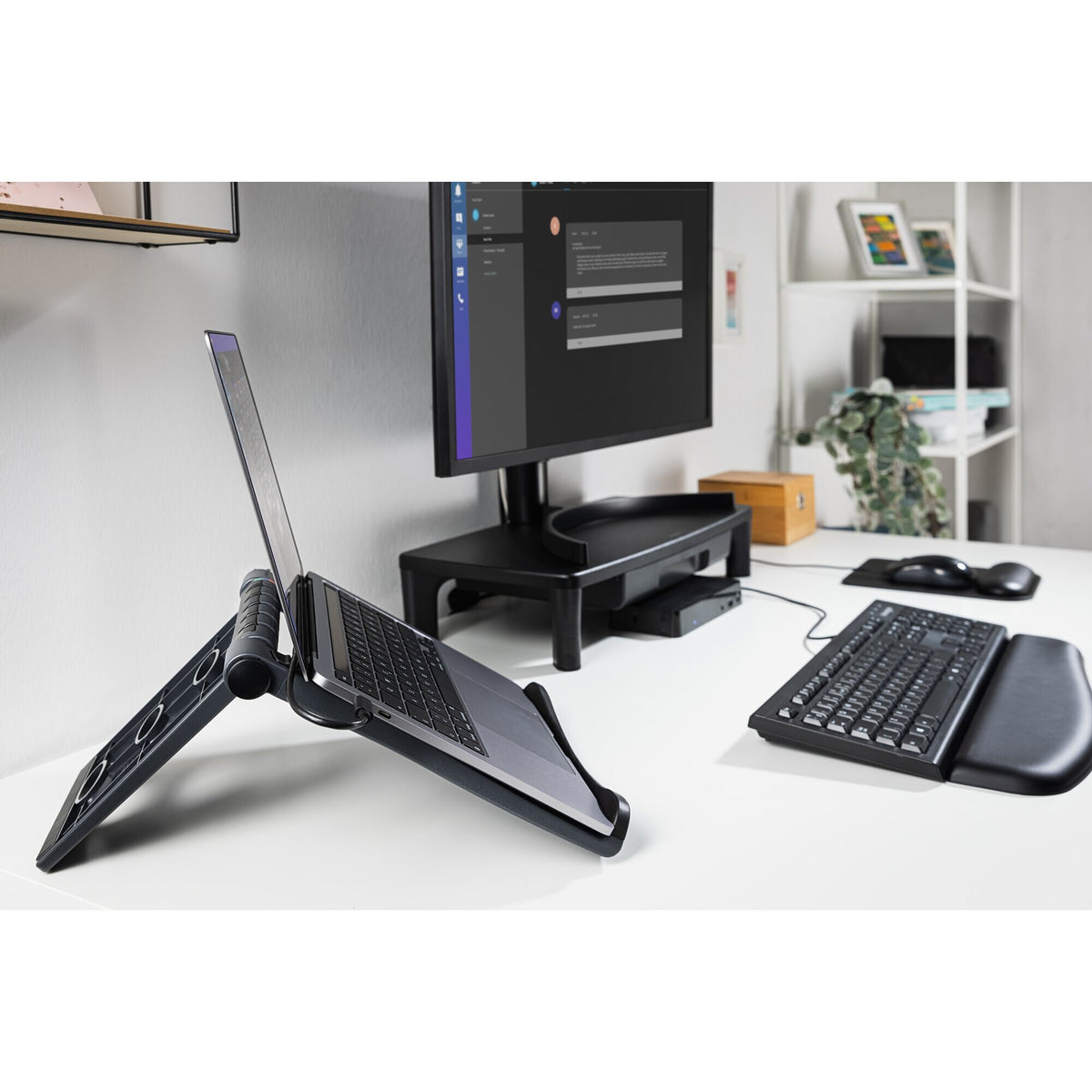 Kensington KB100 EQ tastatur i fuld størrelse med ledning