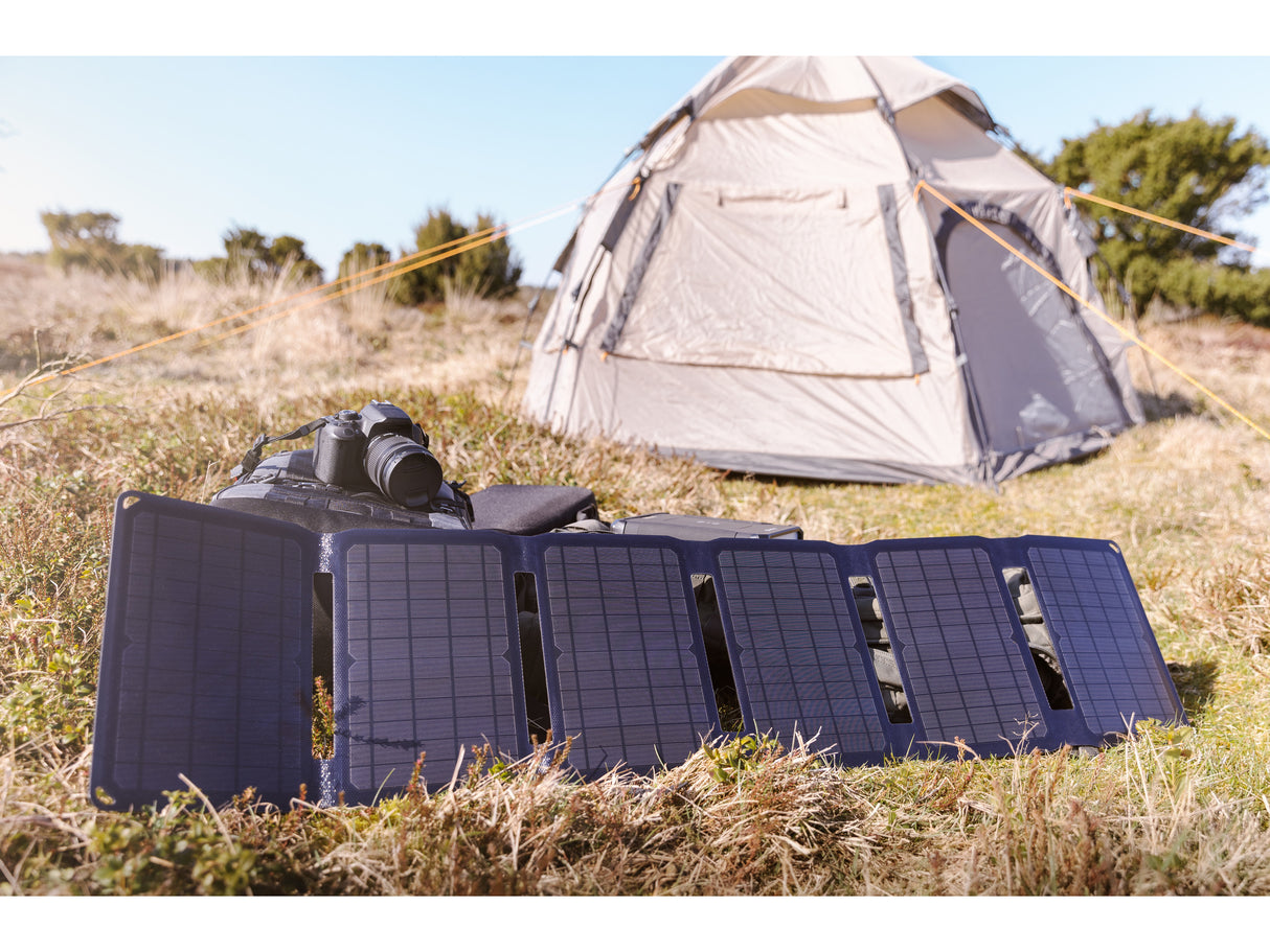 Sandberg 420-67 oplader til mobil enhed Universel Sort Solar Udendørs