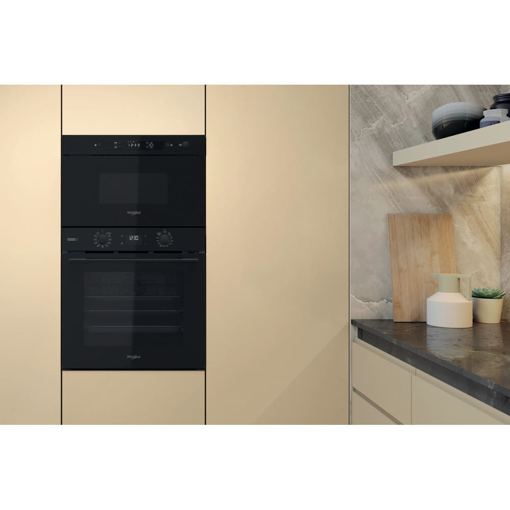 Whirlpool MBNA900B Sort Solo mikroovn Indbygget 22 L 750 W
