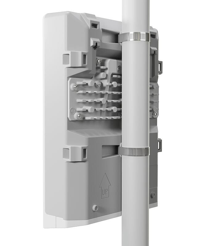 Mikrotik netPower 16P L2/L3 Gigabit Ethernet (10/100/1000) Strøm over Ethernet (PoE) Hvid