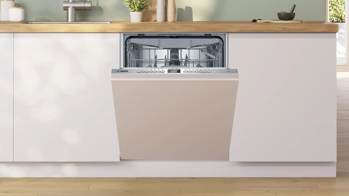 Bosch Serie | 4 Klasse D Til indbygning 46dB(A) Sølv