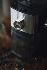 Adler AD 4448 kaffemølle 300 W Sort
