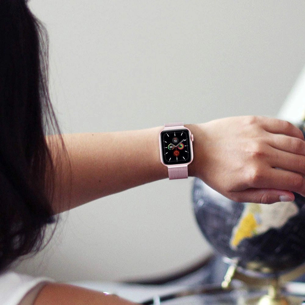 Tech-Protect MilaneseBand til Apple Watch 4 / 5 / 6 / 7 / 8 / 9 / SE / Ultra 1 / 2 (42/44/45/49 mm) - Lyserød