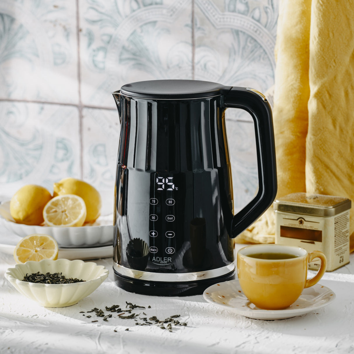 Adler AD 1350 elkedel 1,7 L 1850 W Sort