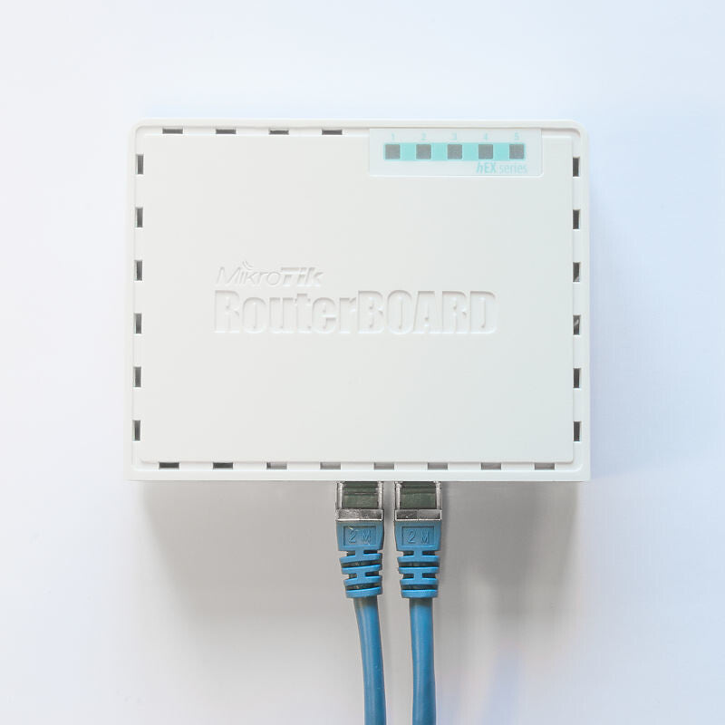 Mikrotik RB750GR3 kabelforbundet router Gigabit Ethernet Turkis, Hvid