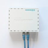 Mikrotik RB750GR3 kabelforbundet router Gigabit Ethernet Turkis, Hvid