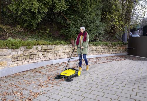 Karcher S 4 Twin 2-in-1 sweeper Black, Yellow