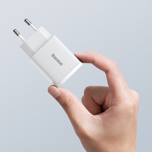 Baseus Kompakt hurtigoplader USB / USB Type C 20W 3A Strømforsyning Quick Charge 3.0 hvid (CCXJ-B02)